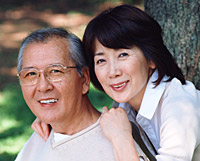 自然な白い歯 笑顔も自然に